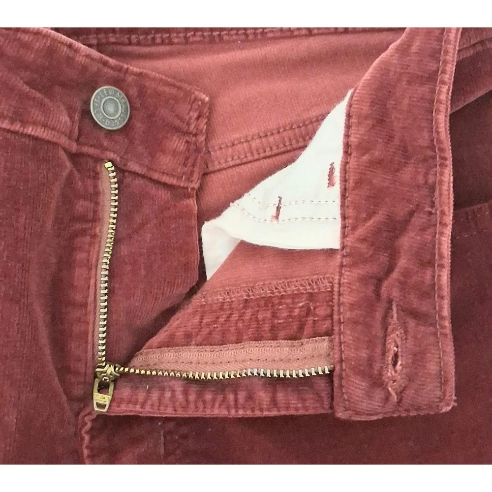 Levi's 725 High Rise Bootcut Pants Women's Size 29 Red Corduroy Pockets Preowned